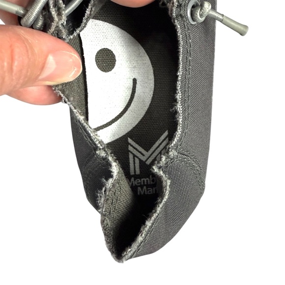 Member’s Mark Kids’ Light-Up Play Shoes – Grey Slip-On Sneakers – Size 10 - Picture 5 of 12